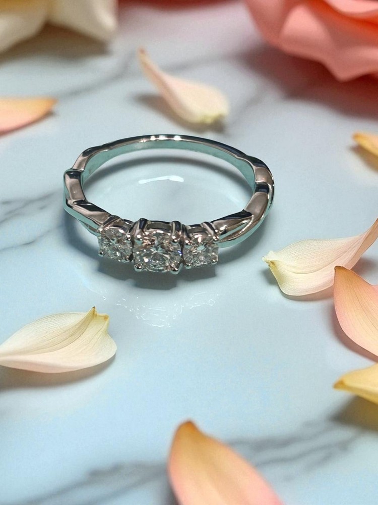 14K Solid Gold Lab-Grown 3 Diamond Rope Wedding Promise Ring