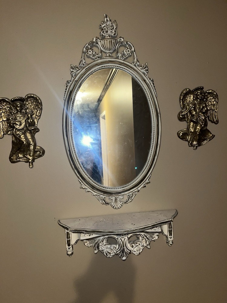 Home Interior - Decorations - Wall Decor