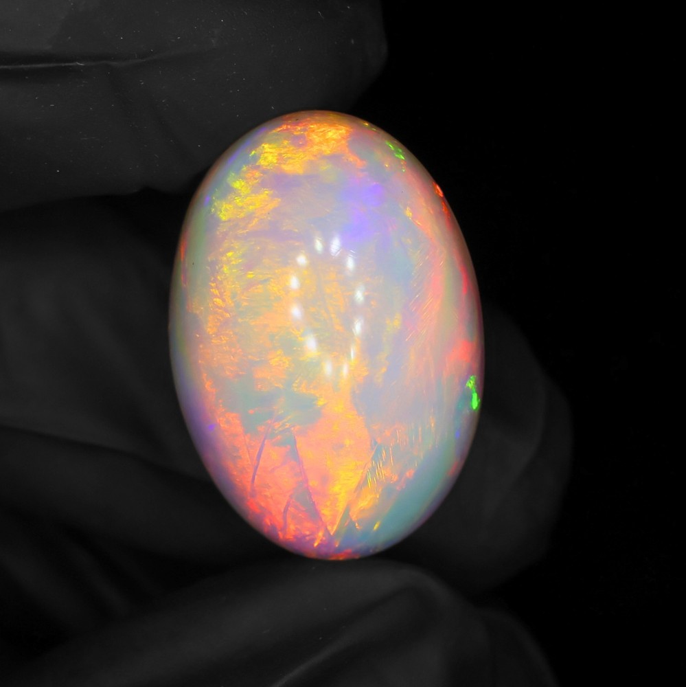 Natural Opal Cabochon 20.55 Ct Natural Welo Opal Gemstone 23.50X16.50X10.50mm
