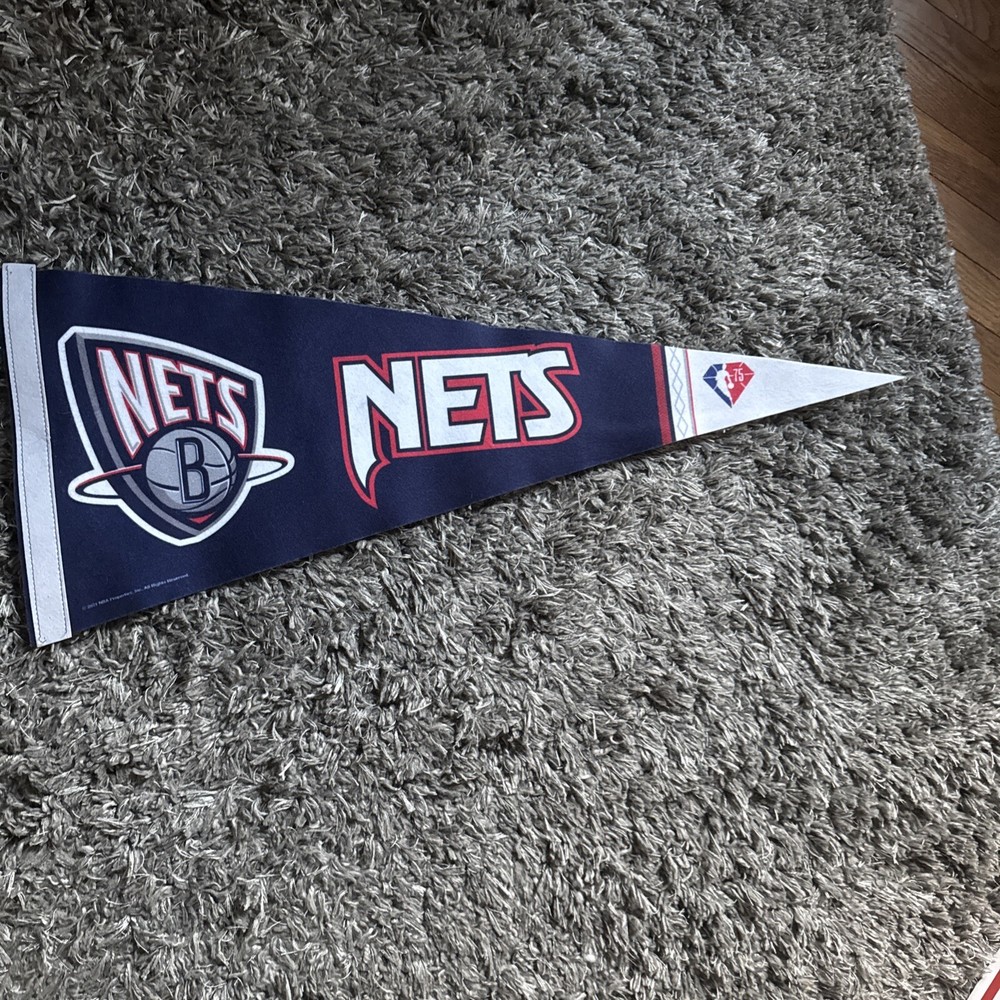 BROOKLYN NETS Retro City Edition NBA 75th Anniversary Premium Felt PENNANT