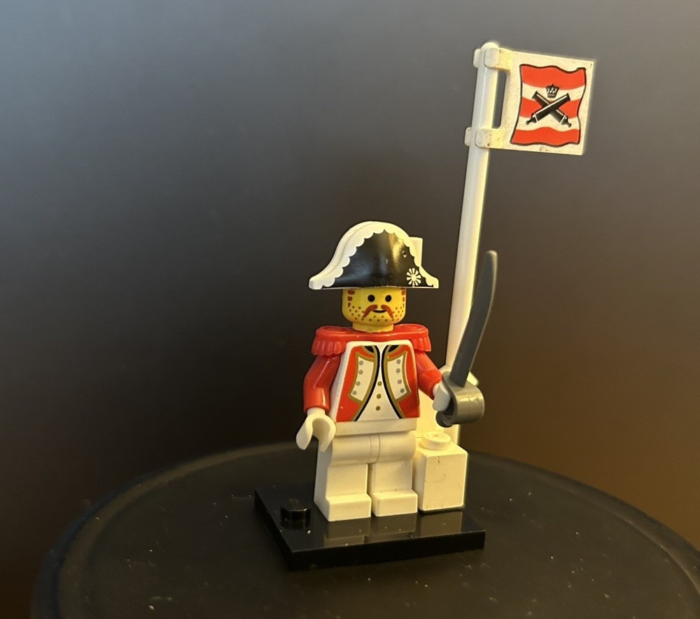 Lego Pirates Minifigure Imperial Admiral Vintage Gem Rare