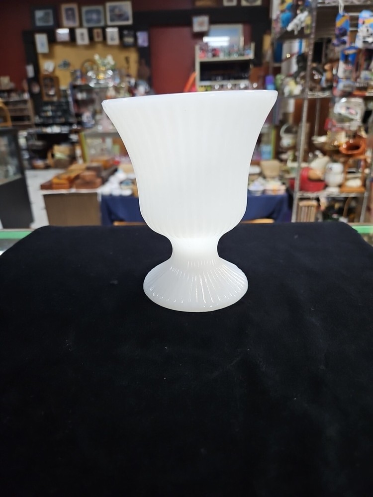 Vintage 5.25 Inch White Milk Glass Ribbed Pedestal Vase Planter M7000 Brody EO