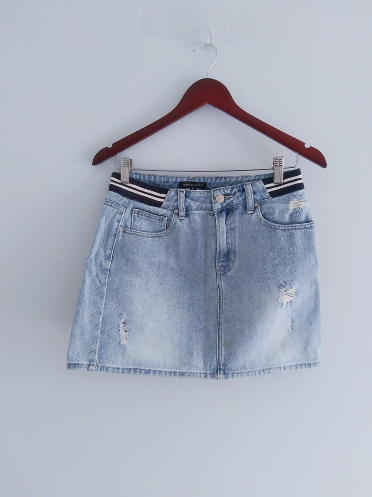 KENDALL & KYLIE Blue Distressed Denim Mini Skirt with Front Zipper Light Wash
