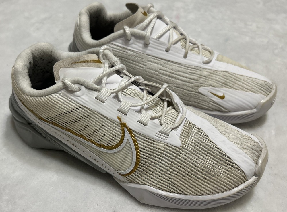 Nike Women's React Metcon Turbo White Metallic Gold Training CT1249-100 Size 7