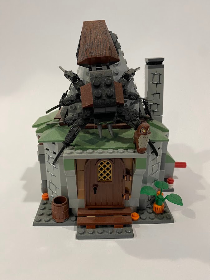 LEGO Harry Potter Hagrid’s Hut Buckbeak Building Set 4738