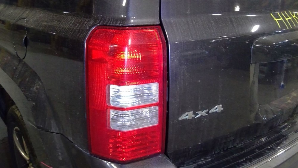 08-17 Jeep Patriot Left Tail Light Assembly 1429527