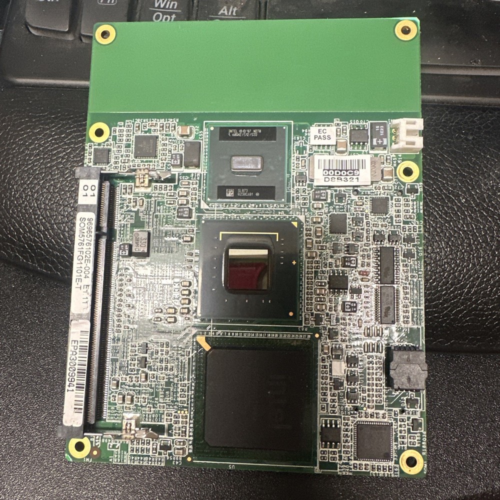 1PC  New Advantech SOM-6761FG-T01A1E motherboard without memory        #kucun