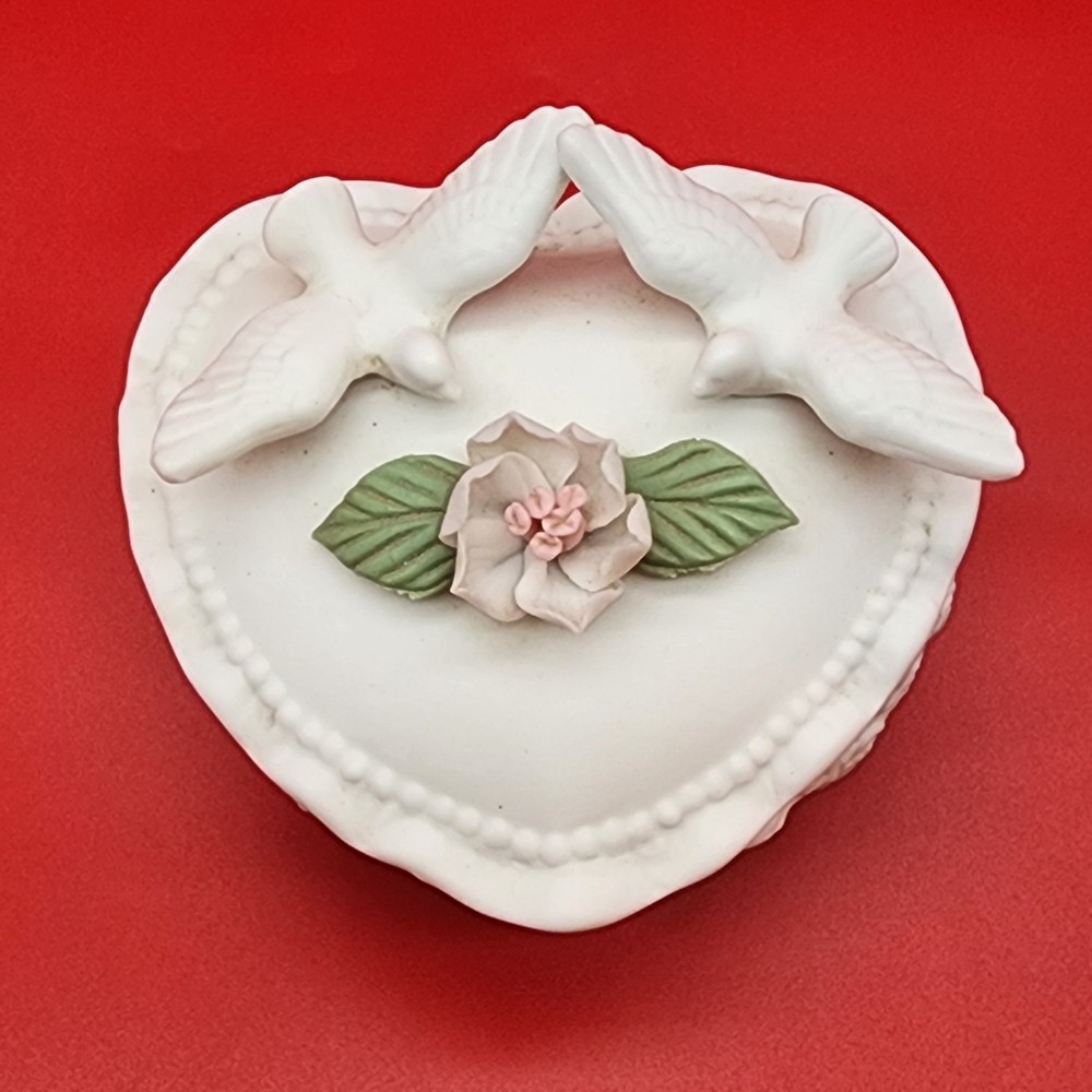Ceramic Heart Shaped Trinket Box, Doves, Flowers - Wedding Day / Valentines