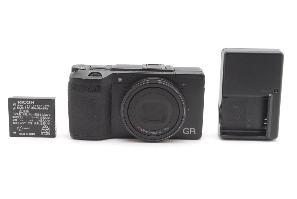 READ RICOH GR II 2 16.2 MP Compact Digital Camera Black From JAPAN