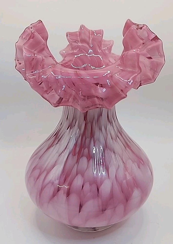 Vintage Fenton Cranberry Opalescent Spatter Hand Blown Vase Ruffle Top 8