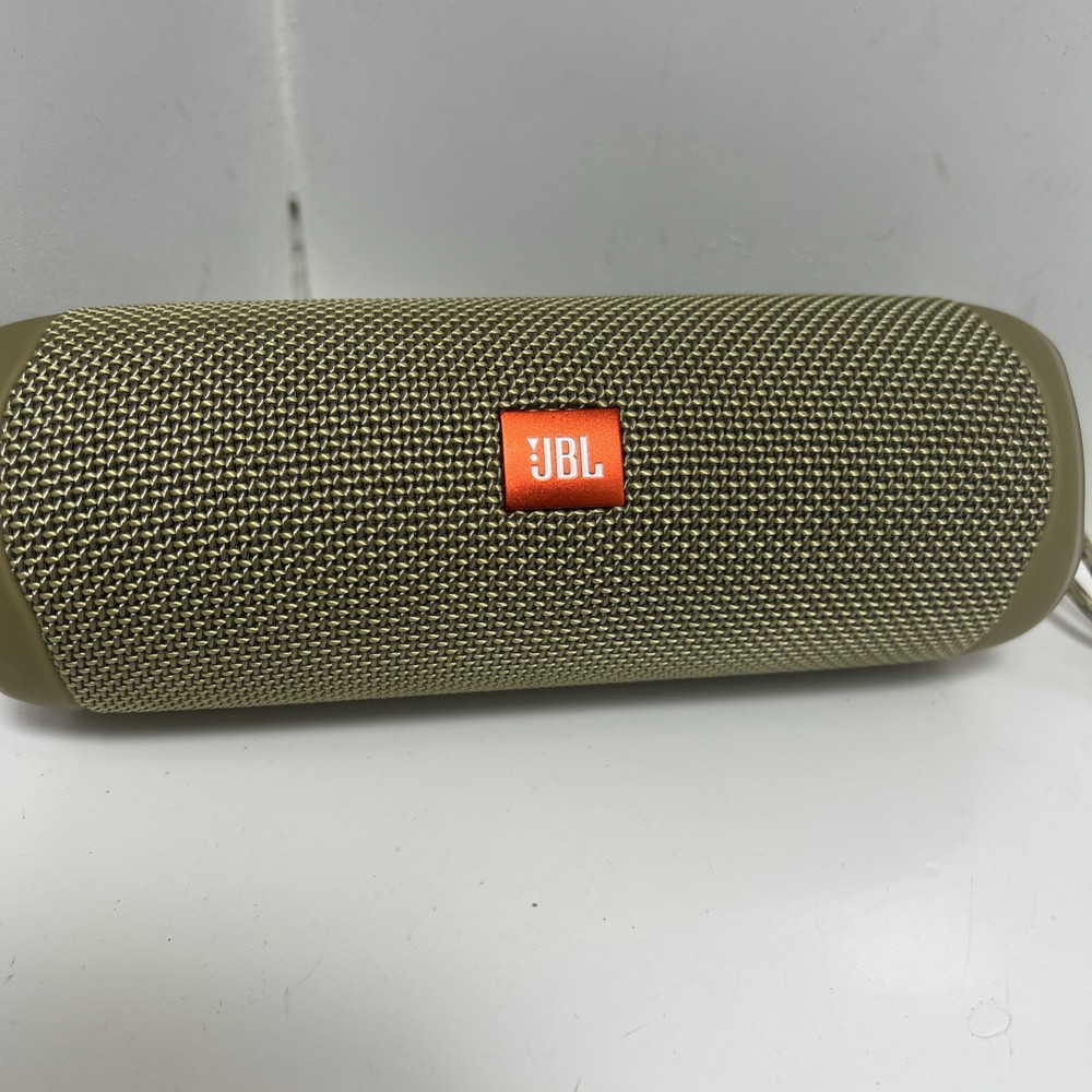 JBL Flip 5 Portable Waterproof Speaker (Gold)