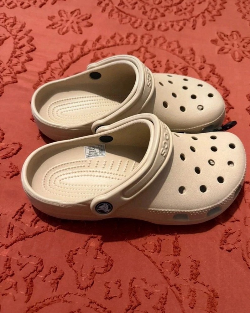 UK Crocs Classic Sandal Clogs Lightweight Beach Slip Shoes Slipper Size UK 5