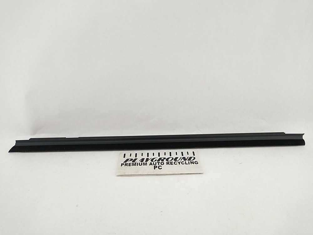 Alfa Romeo Giulia Right Front Window Inner Weatherstrip Seal 2017-2024