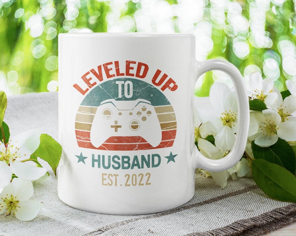 Gamer Husband Mug - Funny Est 2022 Leveled Up New Hubby Cup