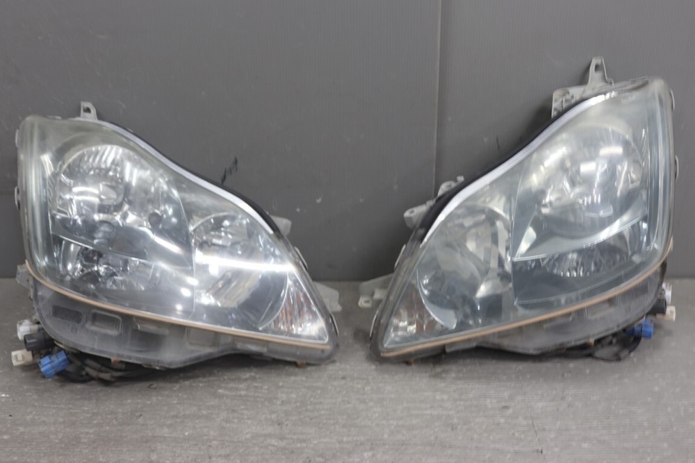 Toyota Crown Athlete GRS184 HID Ballast OEM Stanley Used Part