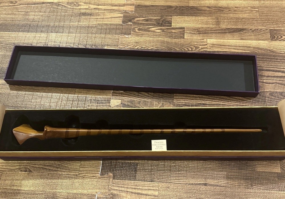 Nymphadora Tonks Wizarding World Harry Potter Collectible Wand New in Box