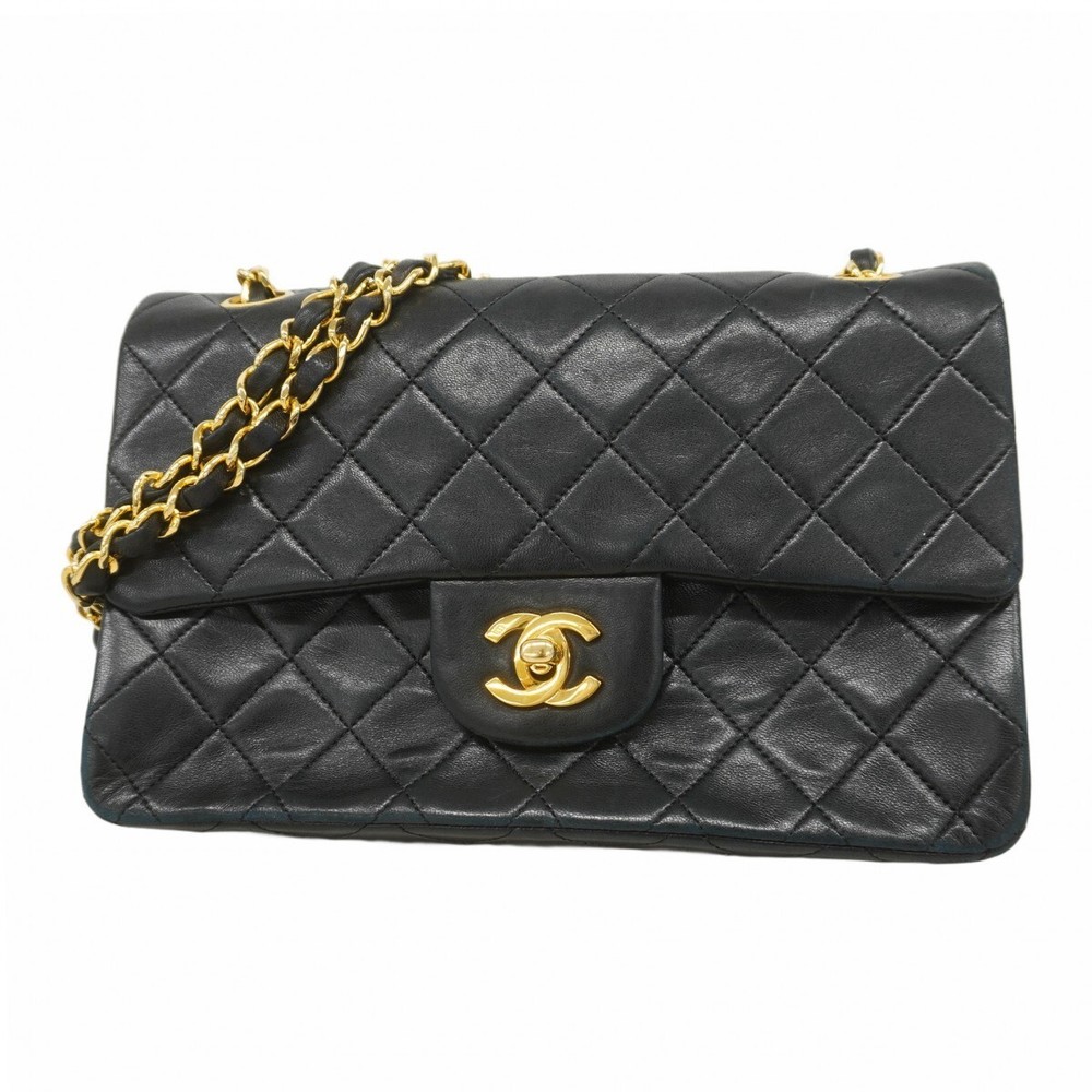 Chanel Matelasse Lambskin Shoulder Bag with Chain 555911