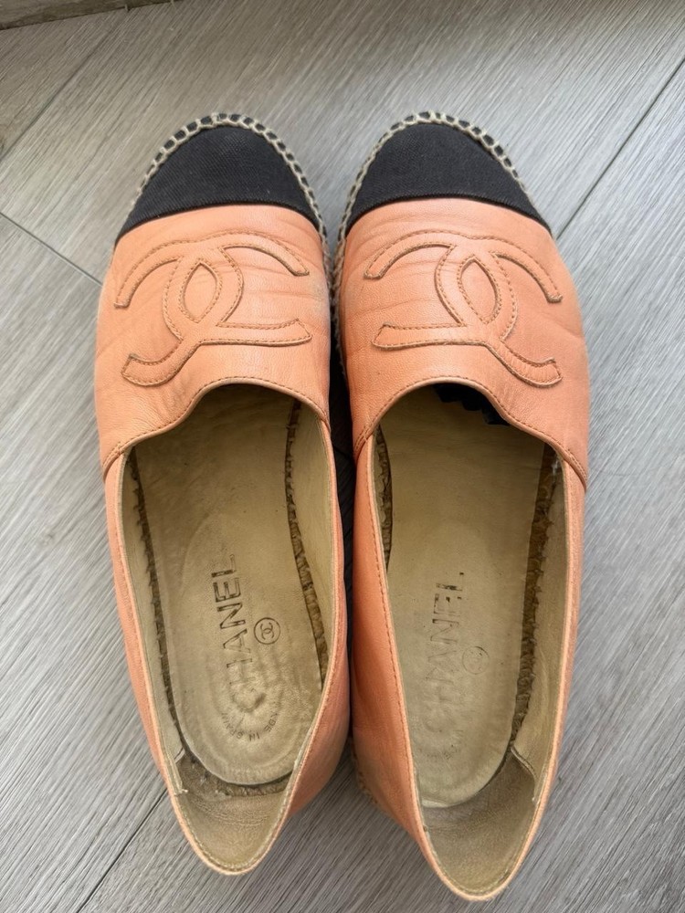 Chanel CC Logo Salmon Black Espadrilles Size 39