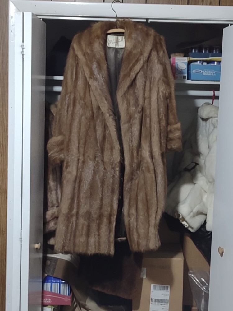 Luxury Russian Fitch Full-Length Mink Coats for Women-image