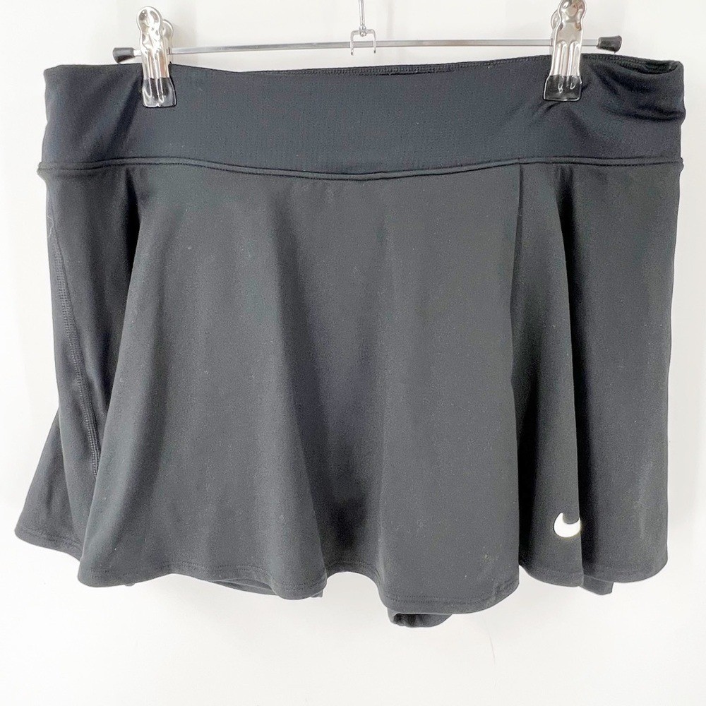 ✅ NIKE TENNIS/GOLF SKORT BLACK SIZE LARGE