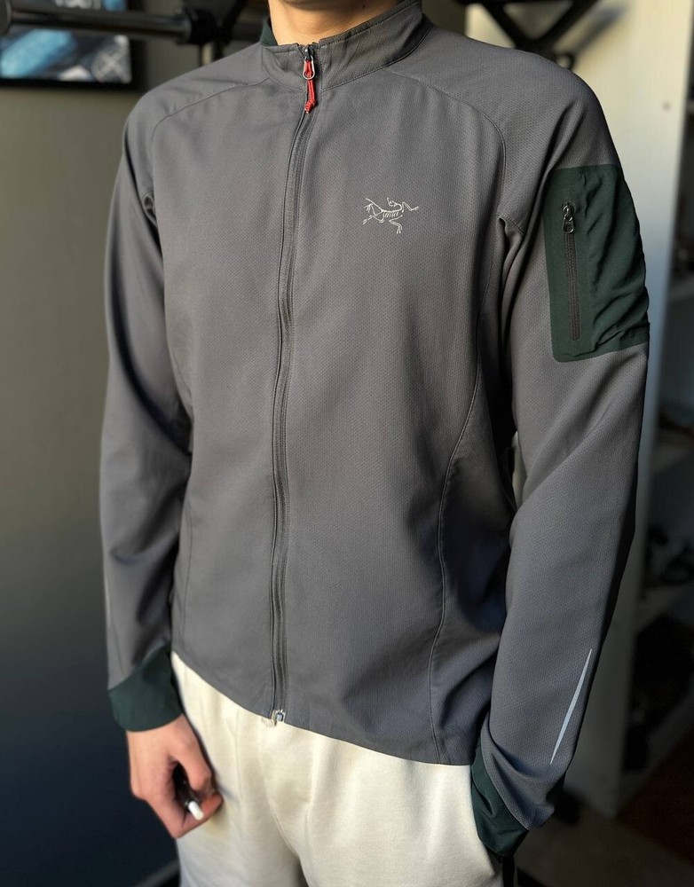 Arcteryx Accelero Light Jacket Men’s Tungsten Small Size Outdoor Gear