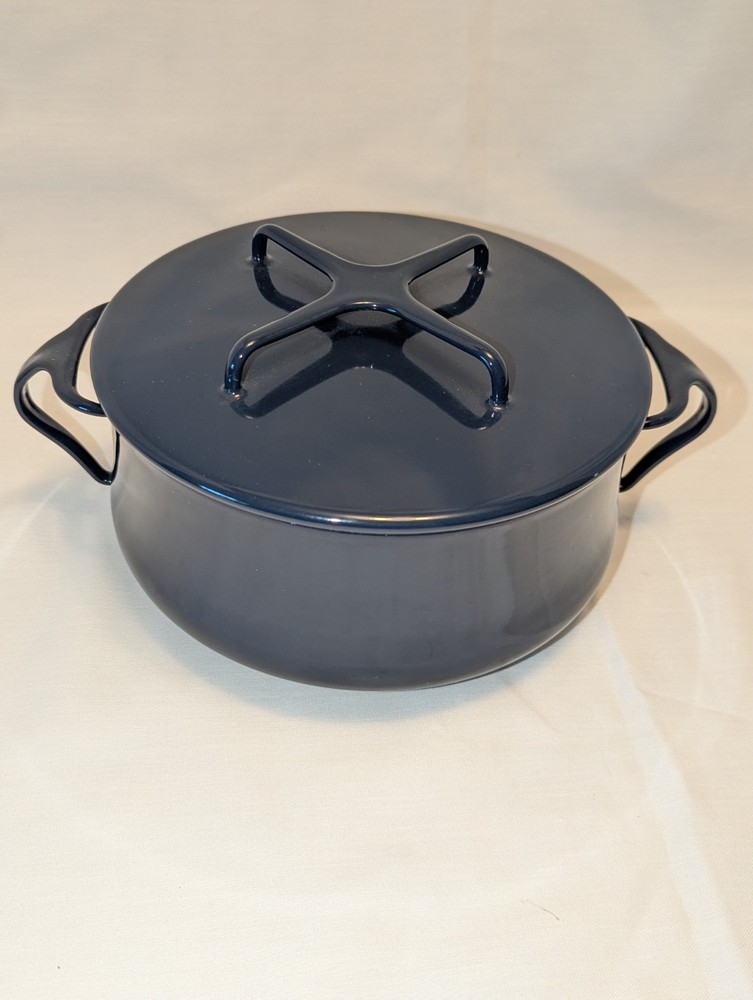 DANSK Kobenstyle MIDNIGHT-BLUE 2 Qt Casserole Dutch Oven Exc Cond