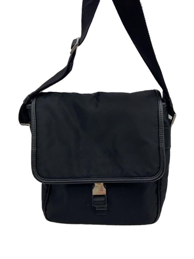 RARE PRADA Nylon Shoulder Bag in Solid Black VA0770