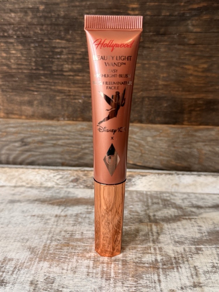 ✨ Charlotte Tilbury Hollywood Beauty Light Wand Blush · Holiday Collectors Gift