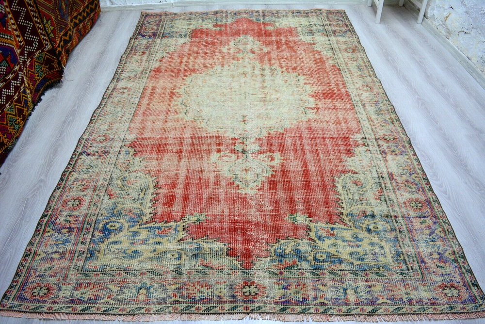 Vintage Red Oriental Rug, 5.8x9.3ft, Antique Turkish Rug, Red Faded Handmade Rug
