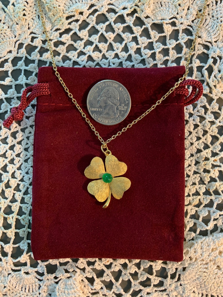 Vintage Gold Tone Four Leaf Clover Necklace with Green Lucky Charm Pendant