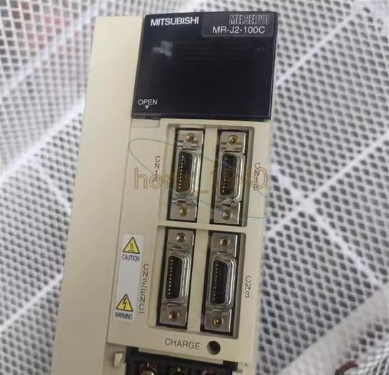 1PCS Used MITSUBISHI AC SERVO DRIVE MR-J2-100C