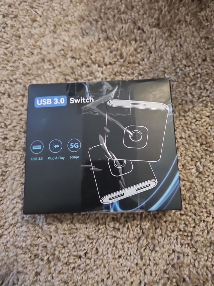 Viagkiki Bi-Directional USB 3.0 Plug and Play 5Gbps Switcher 2 Computers Share 1