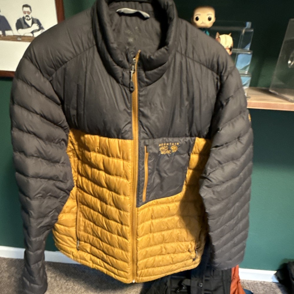 Mountain hardware Men’s Zip Up Jacket XL