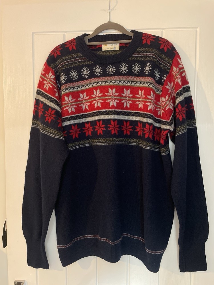 Marks and Spencer Vintage Pure Wool Crew Neck Men’s Fair Isle Jumper Size M