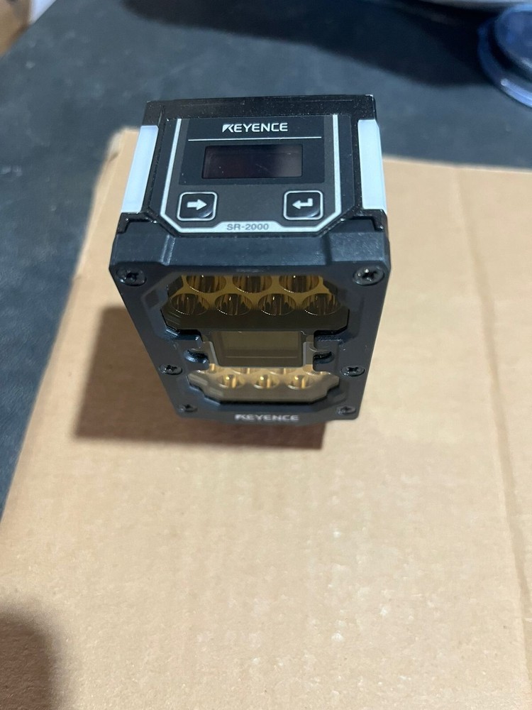 KEYENCE SR-2000W  Code reader