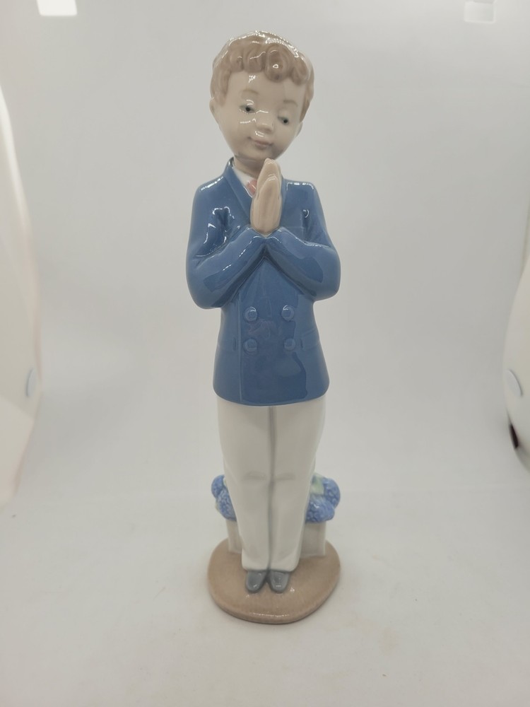 Lladro Nao 1228 Time to Pray Boy Praying Porcelain Figurine