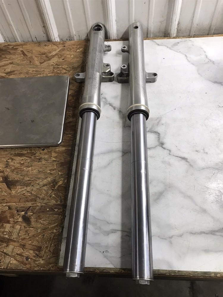 01 Yamaha XV 1600 XV1600 Road Star front forks fork tubes shocks right left