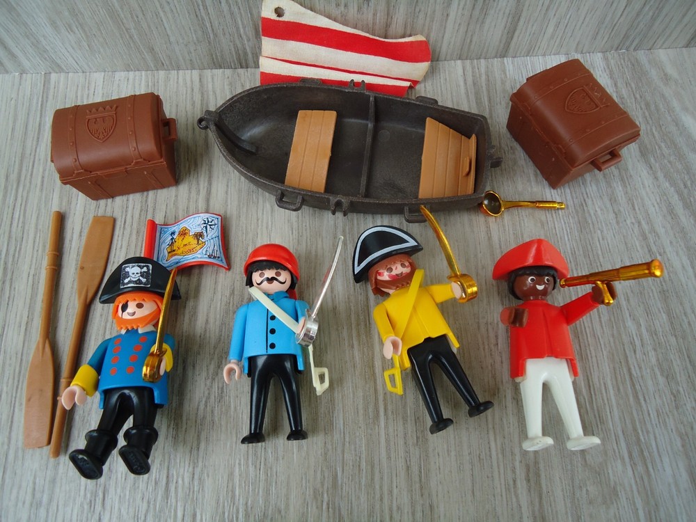 VTG Geobra Playmobil Pirate Figures and Accessories 1986 and 1974 Ship Map Sword