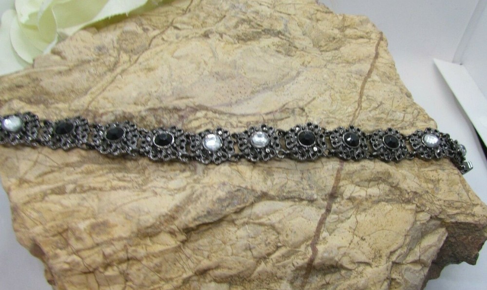 Charter Club Filigree Bracelet Black Crystal Gun Metal 7
