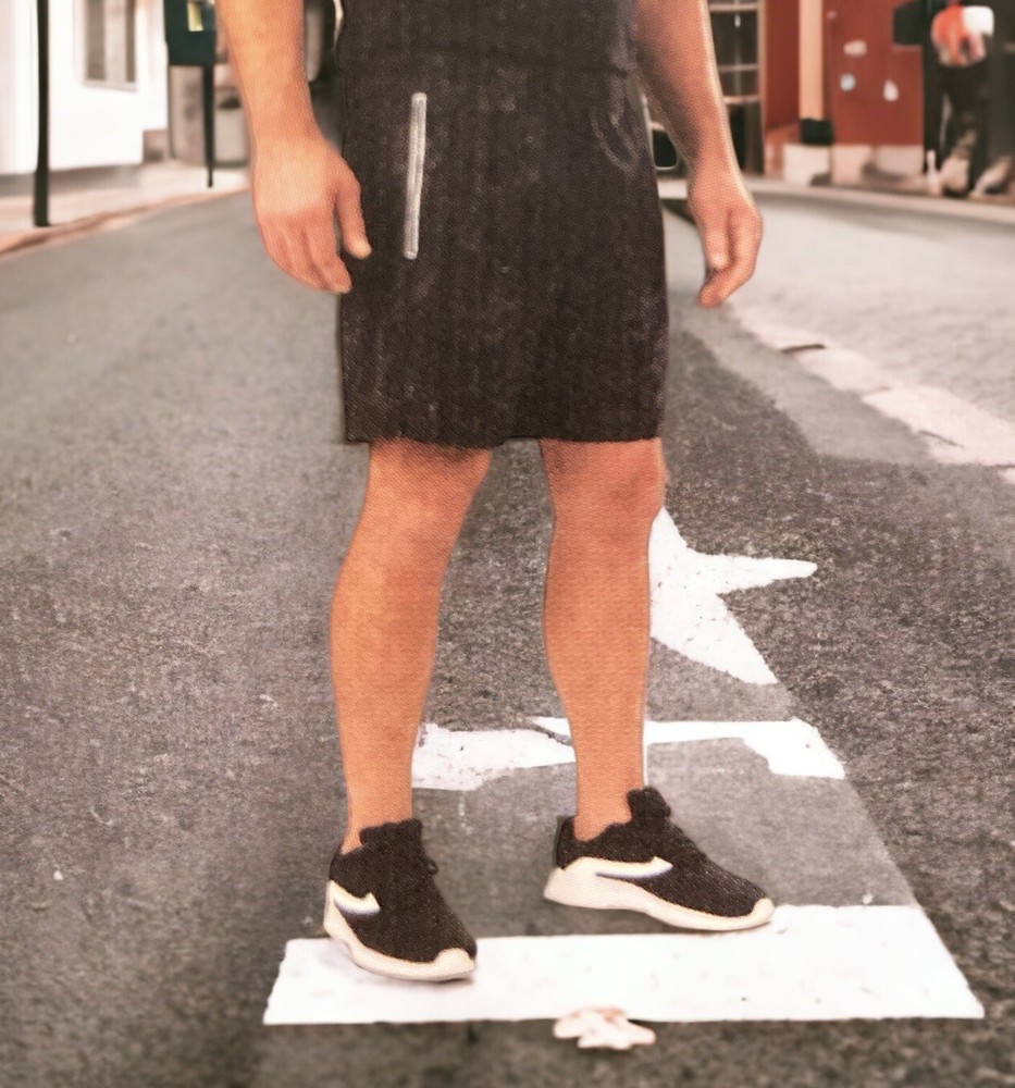 Men's XXL Workout Shorts with Zip Pocket & Drawstring - Stay Dry & Comfortable-image