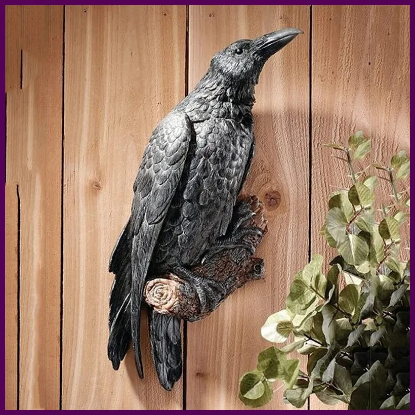Gothic Raven Crow Statue for Outdoor Halloween Decor