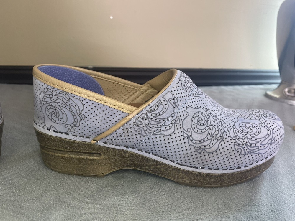 Dansko Blue Suede Perforated Floral Clogs Women’s Size 39