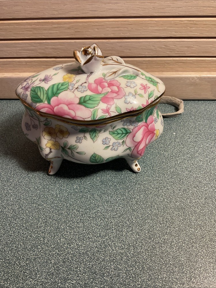 Vintage Oval Porcelain Ceramic Trinket or Jewelry Box with Floral Design