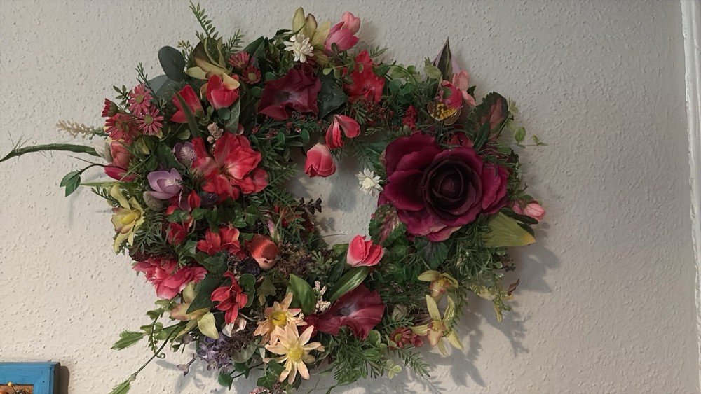 Elegant Floral Wreath for Home Decor
