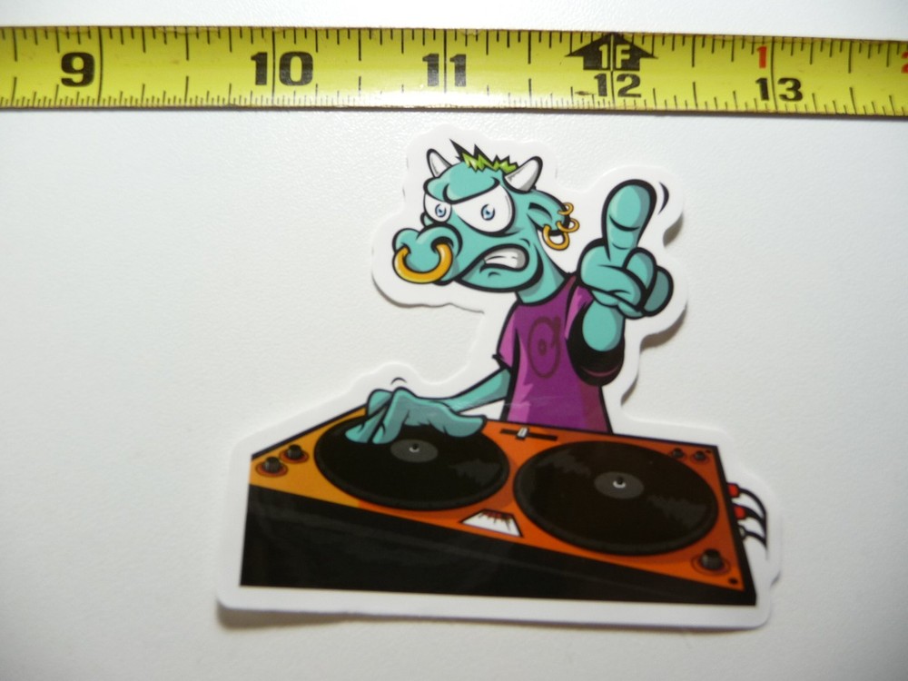 MAD BULL DJ TURNTABLES DECAL STICKER HIP HOP RAP MUSIC STYLE STREET