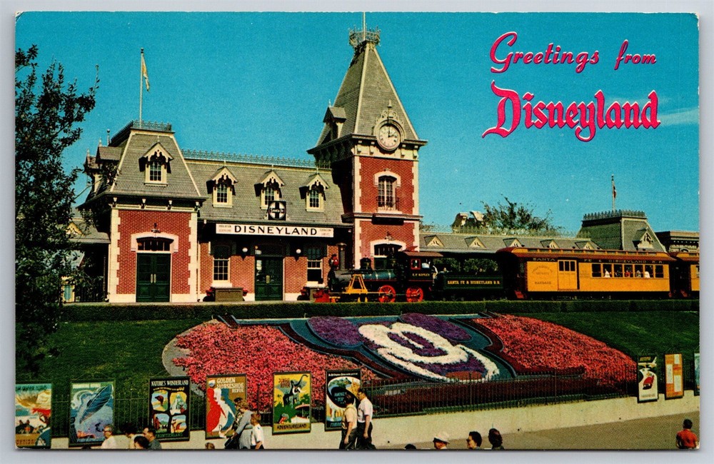 Vintage 1960s Disneyland Magic Kingdom Postcard Fantasyland Anaheim CA F27