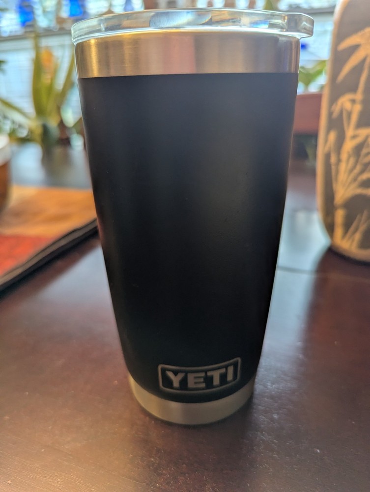Yeti Rambler 20 Oz Stainless Steel Travel Mug with Clear Lid  