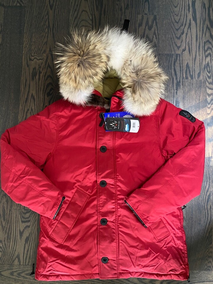 Goose Arctic Bay Toronto parka coyoye and beaver fur made Canada L XL  MSRP1095$