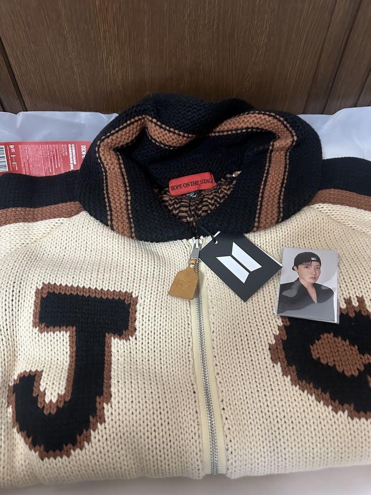 BTS j-hope Hope on the Stage photocard set with official cardigan K-POP merch