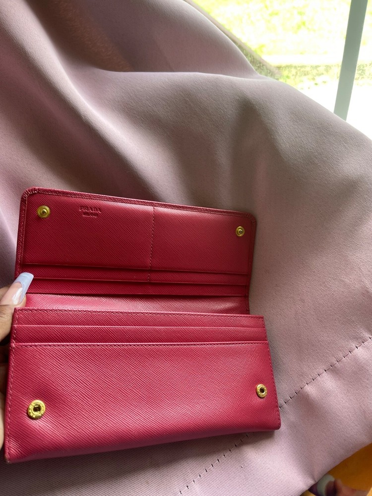 Prada Authentic Women's Leather Wallet Luxury Designer